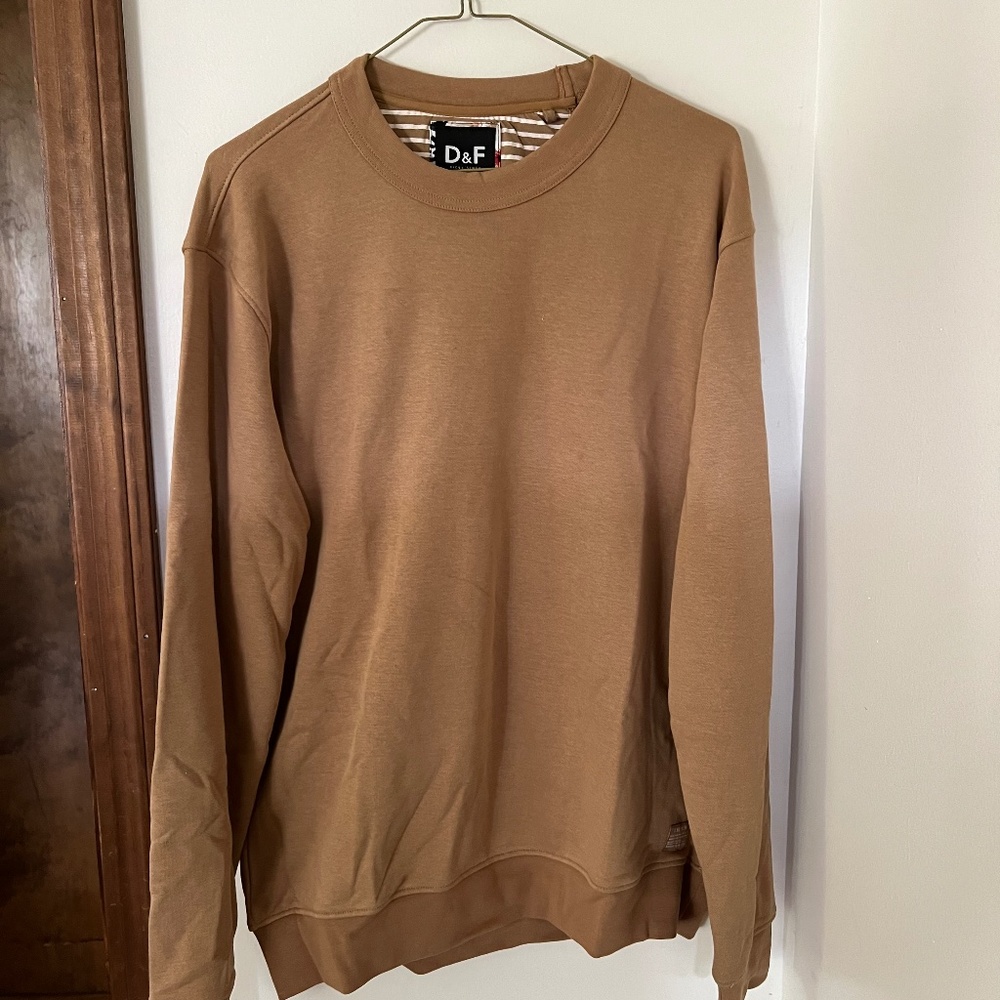 mens D&F crew sweatshirt